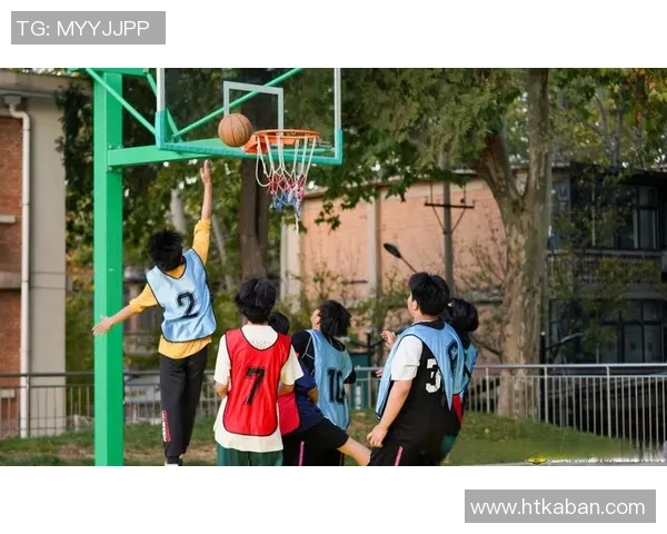 西安篮球队的奋斗历程与杯赛荣耀背后的成长故事